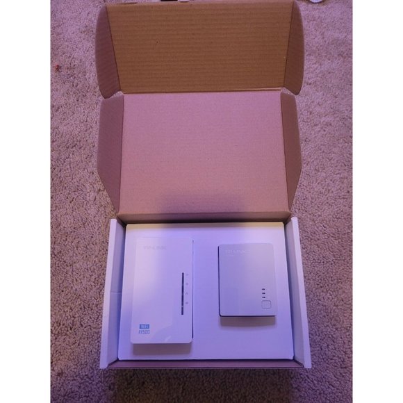 TP-Link TL-WPA4220 KIT AV500 Powerline and 300Mbps WiFi Range Extender Kit - Picture 1 of 5